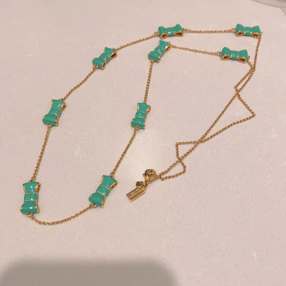 Kate Spade Take a Bow necklace